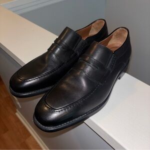 Johnston & Murphy Black Leather Slip-On Loafers